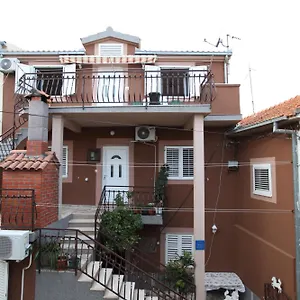 Apartman Jure